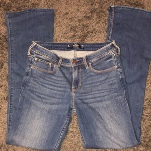 Women’s jeans! Hollister size 28